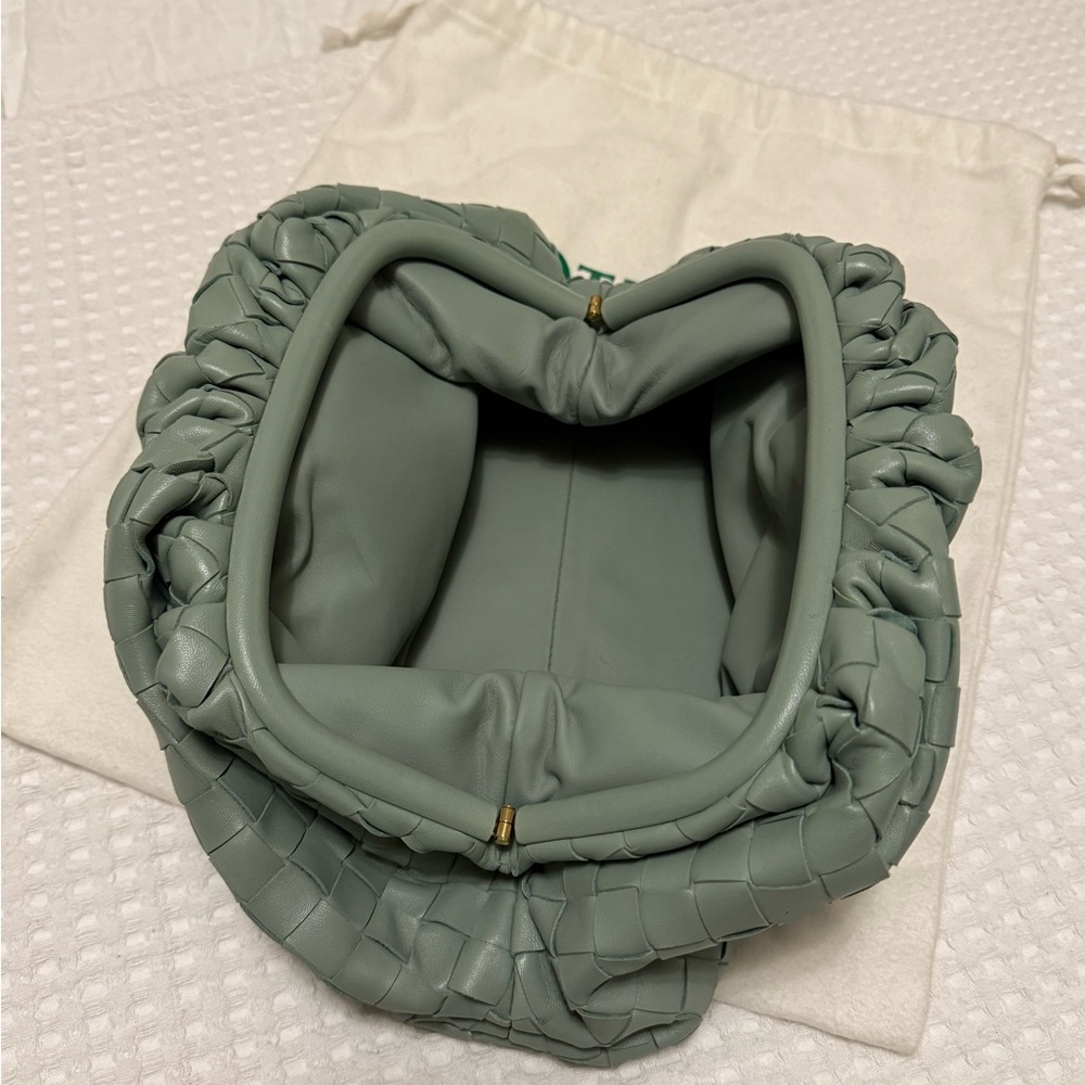 Bottega Veneta Intrecciato Pouch - Picture 4 of 9